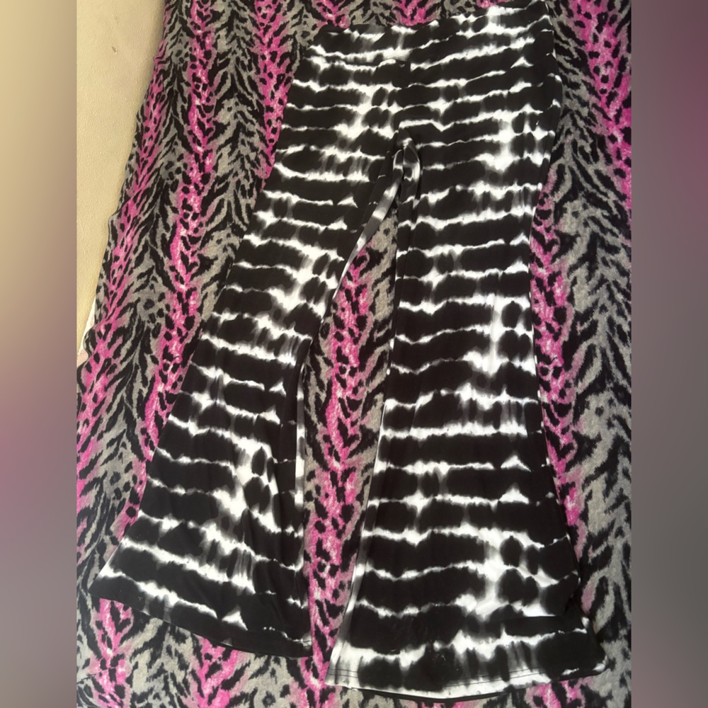 Black and White Tie-Dye Flare Pants